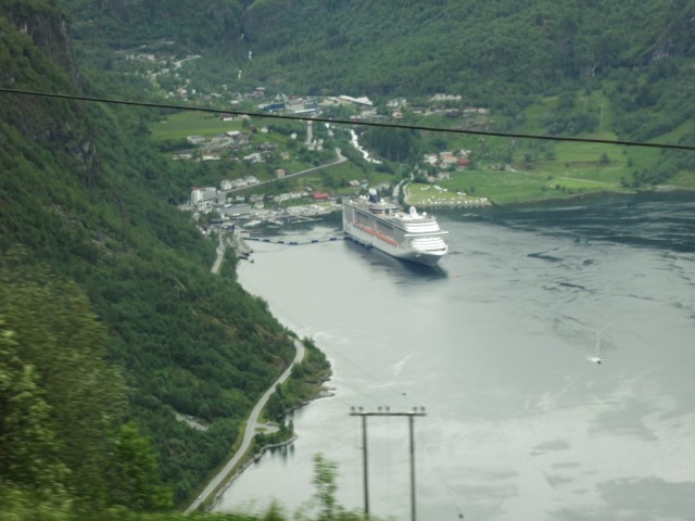 Hurtigruten_2015-06-18_14-11